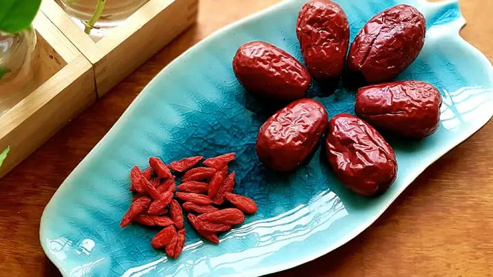 Hướng Dẫn Toàn Tập Cách Nấu Táo Đỏ Khô Để Pha Trà Và Chế Biến Món Ăn Bổ Dưỡng Hướng Dẫn Toàn Tập Cách Nấu Táo Đỏ Khô Để Pha Trà Và Chế Biến Món Ăn Bổ Dưỡng