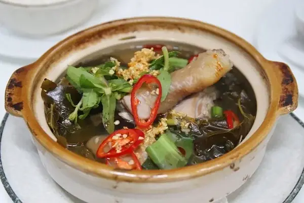 Canh Chua Gà Lá Giang: Công Thức Nấu Ngon Chuẩn Vị Từ A Đến Z Canh Chua Gà Lá Giang: Công Thức Nấu Ngon Chuẩn Vị Từ A Đến Z