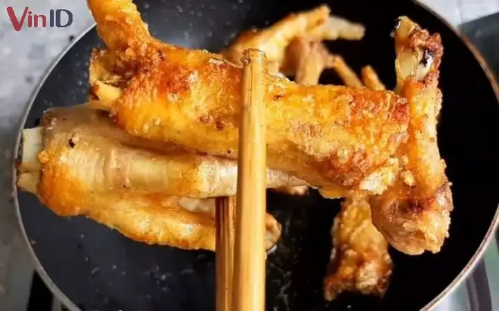 Cách Làm Chân Gà Chiên Giòn Rụm Thơm Ngon Khó Cưỡng Tại Nhà Cách Làm Chân Gà Chiên Giòn Rụm Thơm Ngon Khó Cưỡng Tại Nhà