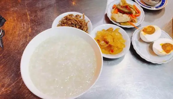 Review Quán Cháo Trắng 34 Nam Quốc Cang: Điểm Dừng Chân Đêm Khuya Giá Rẻ Trung Tâm Review Quán Cháo Trắng 34 Nam Quốc Cang: Điểm Dừng Chân Đêm Khuya Giá Rẻ Trung Tâm