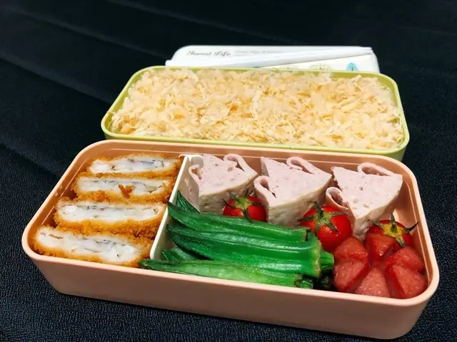 Cách Tự Nấu Cơm Văn Phòng: Thực Đơn 7 Ngày & Bí Quyết Chuẩn Bị Nhanh Cách Tự Nấu Cơm Văn Phòng: Thực Đơn 7 Ngày & Bí Quyết Chuẩn Bị Nhanh