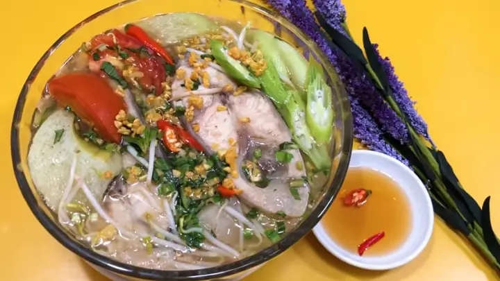 Công Thức Nêm Canh Chua Chuẩn Vị: Bí Quyết Cân Bằng Chua Ngọt Mặn Cay Công Thức Nêm Canh Chua Chuẩn Vị: Bí Quyết Cân Bằng Chua Ngọt Mặn Cay