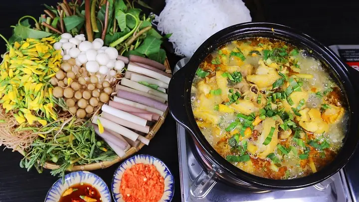 Gà Nấu Mẻ Miền Bắc: Công Thức Chuẩn Và Bí Quyết Nấu Ngon Gà Nấu Mẻ Miền Bắc: Công Thức Chuẩn Và Bí Quyết Nấu Ngon