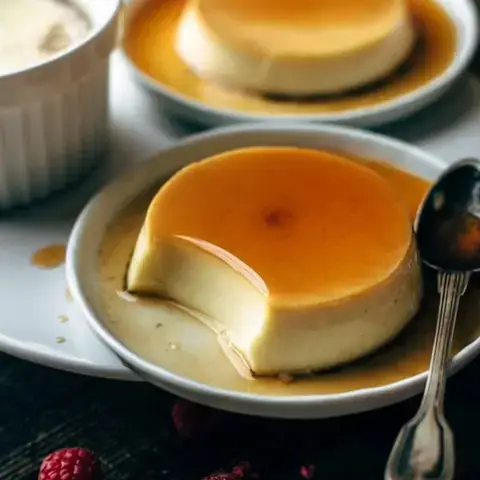 Bí Quyết Xử Lý Hấp Bánh Flan Bị Phồng Để Đạt Kết Cấu Mịn Màng Chuẩn Chuyên Gia
