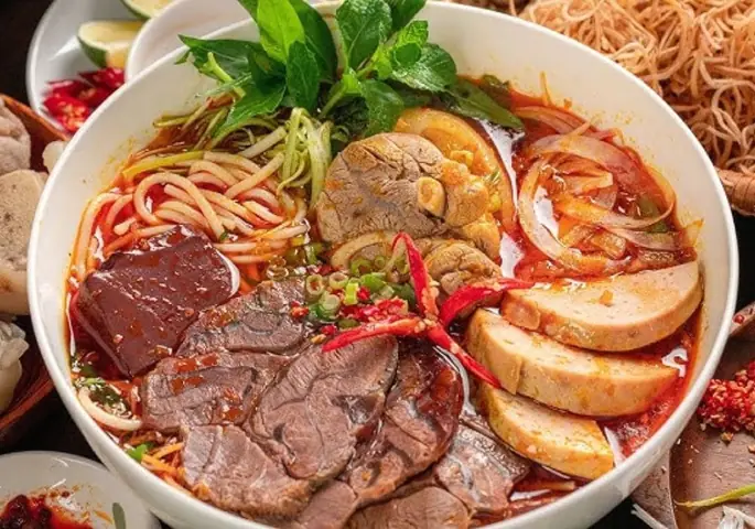 Bún Bò Huế: Bí Quyết Nấu Ng Chuẩn Vị Từ Nước Dùng Đến Topping Bún Bò Huế: Bí Quyết Nấu Ng Chuẩn Vị Từ Nước Dùng Đến Topping