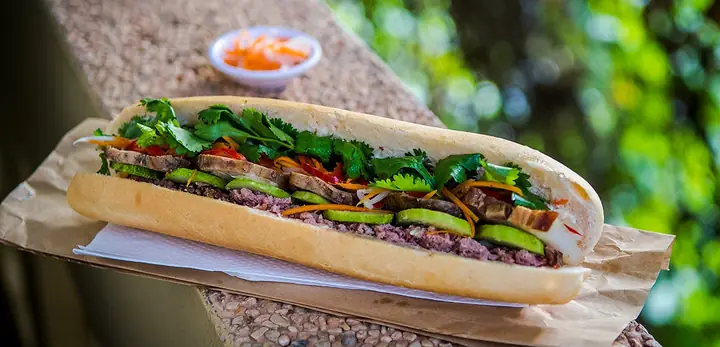 Cách Làm Bánh Mì Việt Nam Chuẩn Vị Tại Nhà Cách Làm Bánh Mì Việt Nam Chuẩn Vị Tại Nhà