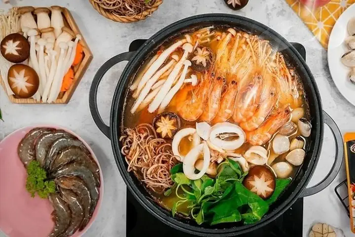 Cách Nấu Lẩu Thập Cẩm Chua Cay Đậm Đà Chuẩn Vị Tại Nhà Cách Nấu Lẩu Thập Cẩm Chua Cay Đậm Đà Chuẩn Vị Tại Nhà