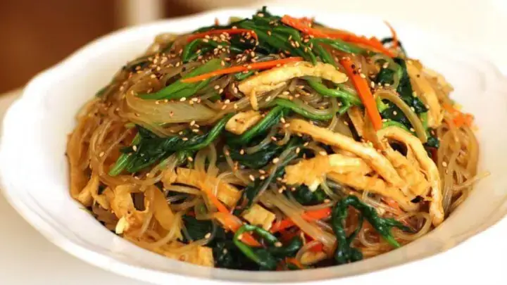 Review Miến Trộn Riêu Bề Bề Hoàng Cường: Có Đáng Tiền Bát Gạo? Review Miến Trộn Riêu Bề Bề Hoàng Cường: Có Đáng Tiền Bát Gạo?