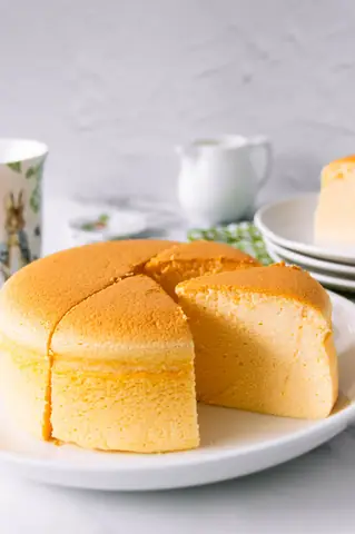 Mua Bánh Bông Lan Phô Mai Nhật Bản: Top 10 Địa Chỉ Uy Tín Nhất