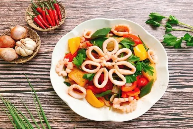 Bí Quyết Xào Mực Giòn Sần Sật Và Giải Đáp Mực Xào Bao Lâu Thì Chín
