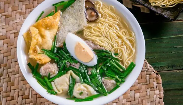 Mỳ Vằn Thắn: Công Thức Nấu Ăn Chi Tiết Và Bí Quyết Từ Đầu Bếp