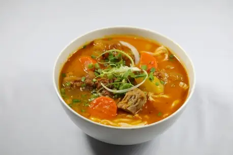 Phở Sốt Vang Là Gì? Khám Phá Món Ăn Giao Thoa Á Âu Phở Sốt Vang Là Gì? Khám Phá Món Ăn Giao Thoa Á Âu