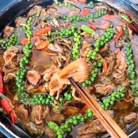 Hướng Dẫn Kho Ruột Cá Lóc Chuẩn Vị: Bí Quyết Khử Tanh, Giữ Béo Ngậy Hướng Dẫn Kho Ruột Cá Lóc Chuẩn Vị: Bí Quyết Khử Tanh, Giữ Béo Ngậy