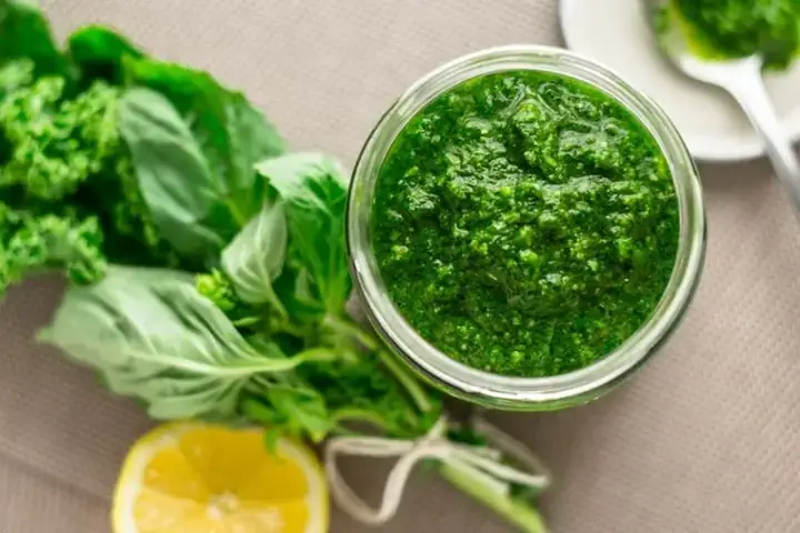 Sốt Pesto Có Vị Gì? Khám Phá Bản Giao Hưởng Hương Vị