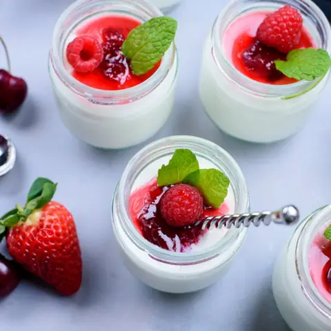 Top 10 Loại Sữa Chua Mứt Trái Cây Ngon Và Đáng Mua Nhất 2026