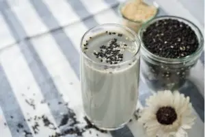 Sữa Mè Đen Có Bao Nhiêu Calo? Phân Tích Chi Tiết Theo Từng Loại Sữa Mè Đen Có Bao Nhiêu Calo? Phân Tích Chi Tiết Theo Từng Loại