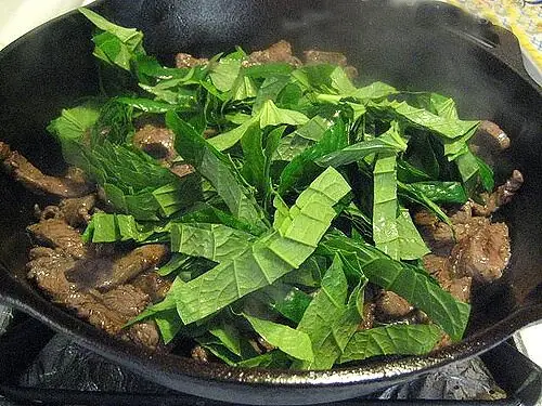 Thịt Bò Xào La Lốt Có Tác Dụng Gì