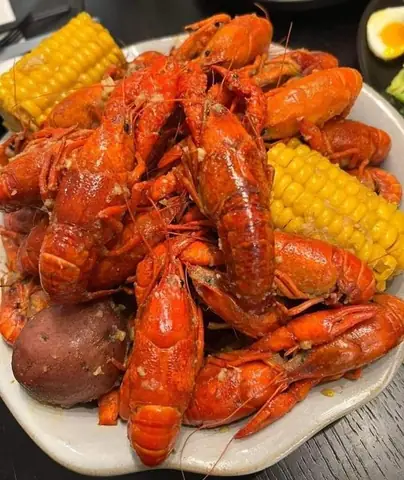 Cách Nấu Tôm Hùm Đất Sốt Cajun: Hướng Dẫn Chi Tiết Từ A Đến Z Cách Nấu Tôm Hùm Đất Sốt Cajun: Hướng Dẫn Chi Tiết Từ A Đến Z