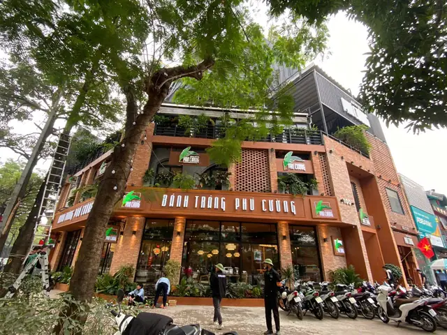100 Vũ Phạm Hàm 100 Vũ Phạm Hàm