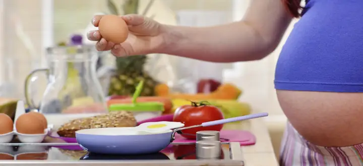 Bà Bầu Ăn Nhiều Trứng Gà Có Tốt Không? Lượng Ăn Bao Nhiêu Là Đủ?