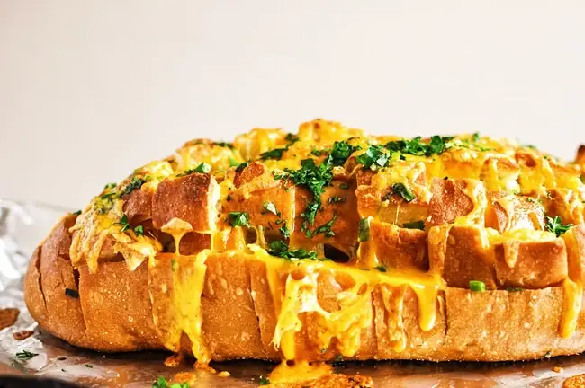 Hướng Dẫn Làm Bánh Mì Phô Mai Kéo Sợi Thơm Ngon Tại Nhà Bằng Nồi Chiên Không Dầu & Chảo Hướng Dẫn Làm Bánh Mì Phô Mai Kéo Sợi Thơm Ngon Tại Nhà Bằng Nồi Chiên Không Dầu & Chảo