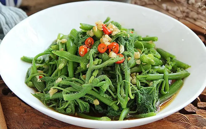 Bí Xanh Xào Tỏi Ngon Chuẩn Vị: Hướng Dẫn Chi Tiết Từ A-z Bí Xanh Xào Tỏi Ngon Chuẩn Vị: Hướng Dẫn Chi Tiết Từ A-z