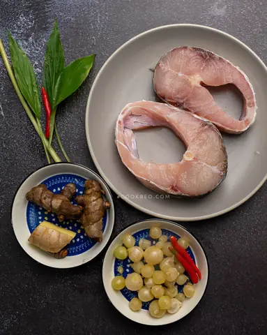 Hướng Dẫn Chi Tiết Cách Làm Cá Kho Nghệ Hành Tăm Chuẩn Vị Đậm Đà Hướng Dẫn Chi Tiết Cách Làm Cá Kho Nghệ Hành Tăm Chuẩn Vị Đậm Đà