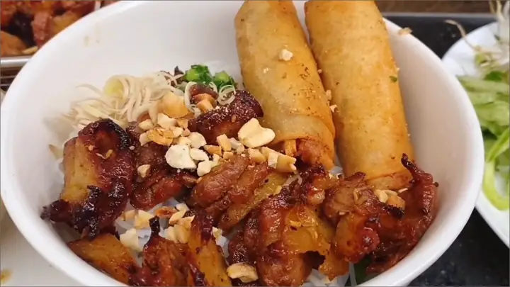 Cách Làm Bún Chả Giò Ngon Chuẩn Vị Tại Nhà Cách Làm Bún Chả Giò Ngon Chuẩn Vị Tại Nhà
