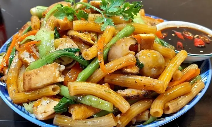 Cách Làm Nui Xào Chay Thập Cẩm Rau Củ Thơm Ngon, Dễ Làm Tại Nhà Cách Làm Nui Xào Chay Thập Cẩm Rau Củ Thơm Ngon, Dễ Làm Tại Nhà