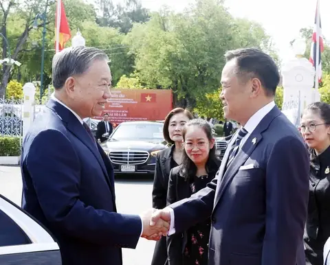 Chủ Thua Khách Trong Tử Vi Tướng Số Chủ Thua Khách Trong Tử Vi Tướng Số
