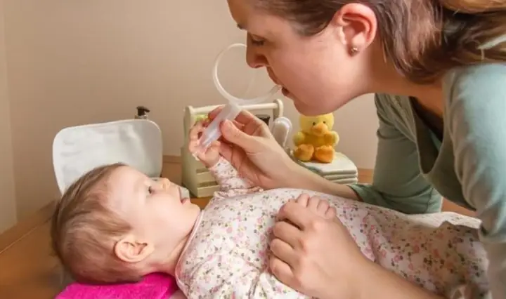 Có Nên Cho Trẻ Sơ Sinh Hút Mũi Bằng Máy Có Nên Cho Trẻ Sơ Sinh Hút Mũi Bằng Máy