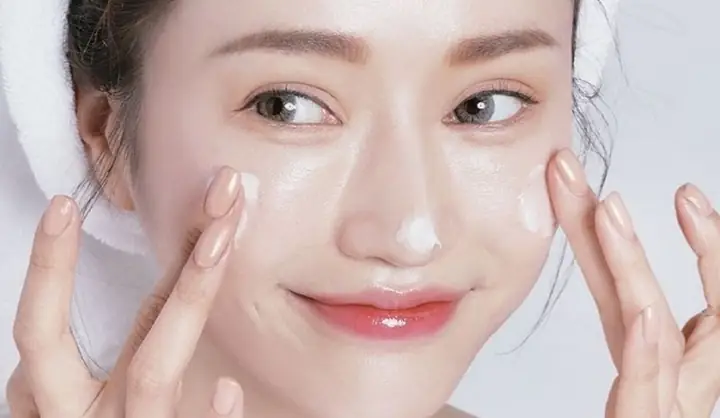 Da Dầu Nên Dưỡng Ẩm Không