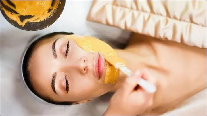 Đắp Mặt Nạ Tinh Bột Nghệ Mật Ong Đắp Mặt Nạ Tinh Bột Nghệ Mật Ong
