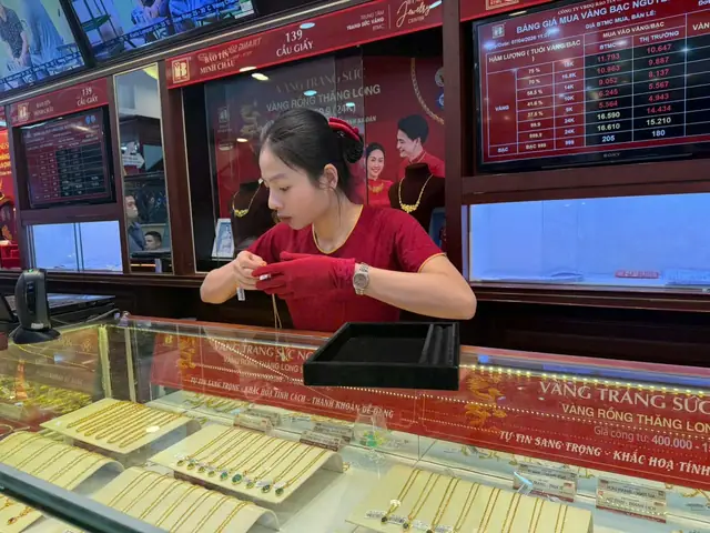 Giá Vàng 10k Ở Đông Nam Bộ Giá Vàng 10k Ở Đông Nam Bộ