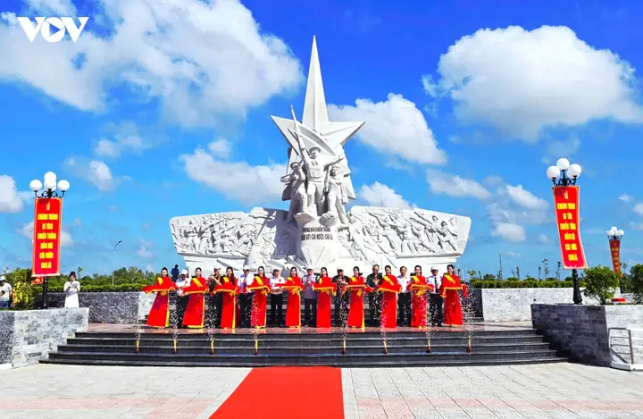 Giá Vàng Đầm Dơi Giá Vàng Đầm Dơi