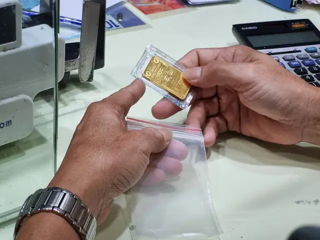 Giá Vàng Lên Đỉnh Giá Vàng Lên Đỉnh