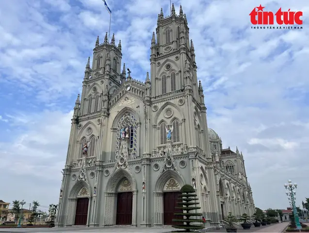Hình Nhà Thờ