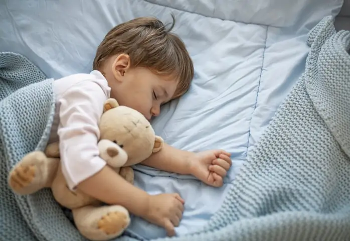 Làm Cách Nào Để Trẻ Sơ Sinh Hết Giật Mình
