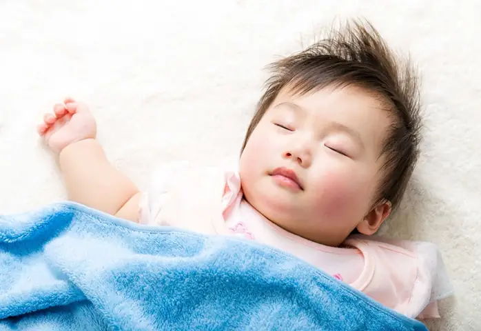 Làm Cách Nào Để Trẻ Sơ Sinh Hết Giật Mình
