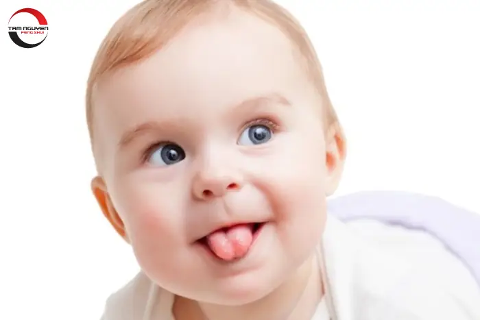 Lưỡi Chẻ Tướng Số
