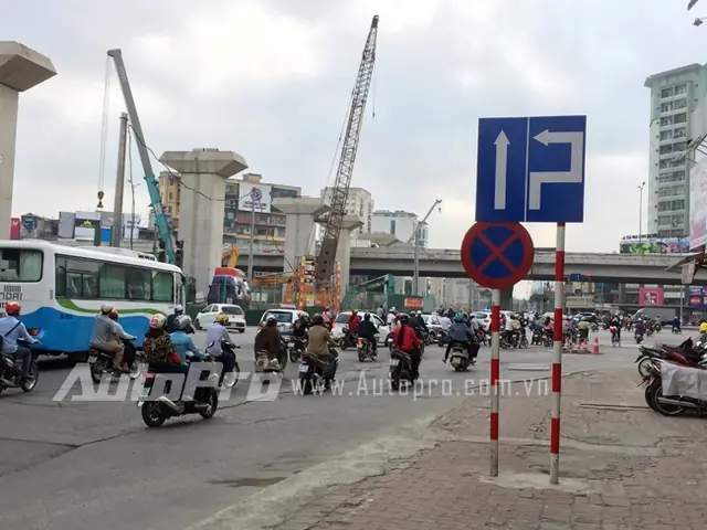 Ngã Tư Nguyễn Xiển Ngã Tư Nguyễn Xiển