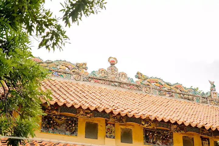 Ngõ Chùa Hưng Ký