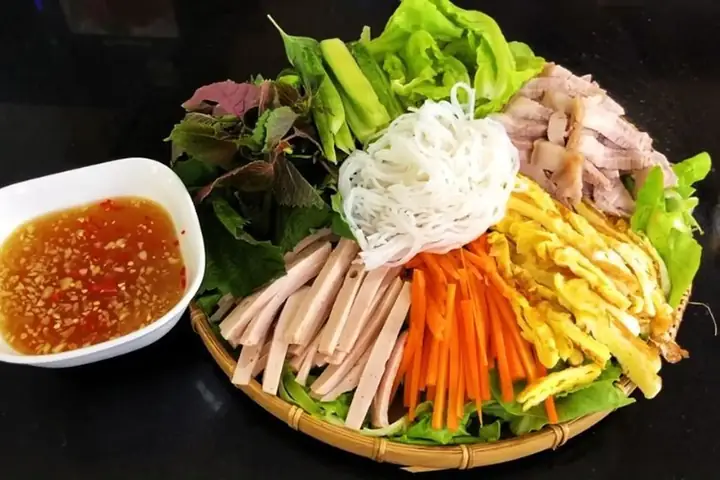 Nguyên Liệu Làm Bún Cuốn Thập Cẩm Ngon Chuẩn Vị Tại Nhà