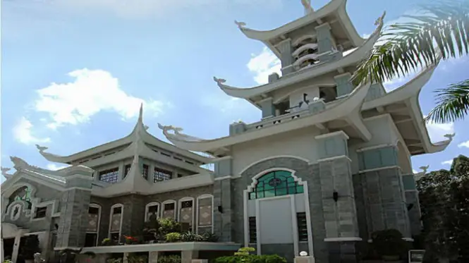 Nhà Thờ Ba Chuông