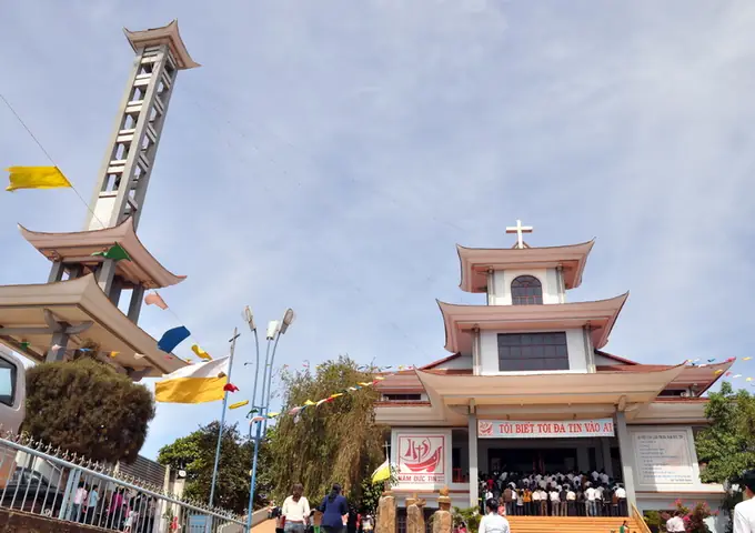 Nhà Thờ Bác Ái Nhà Thờ Bác Ái