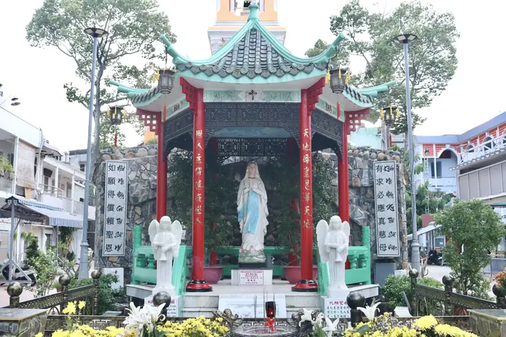 Nhà Thờ Cha Tam