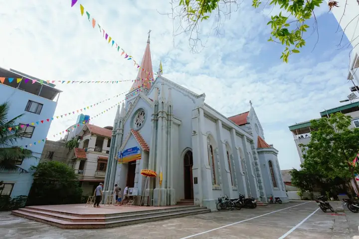 Nhà Thờ Đình Quán