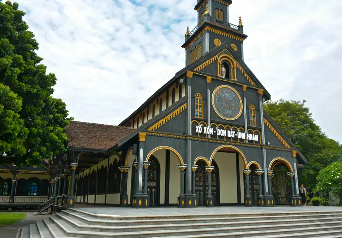 Nhà Thờ Gỗ Nhà Thờ Gỗ