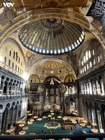 Nhà Thờ Hagia Sophia Nhà Thờ Hagia Sophia