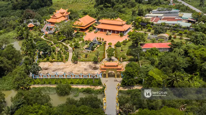 Nhà Thờ Hoài Linh